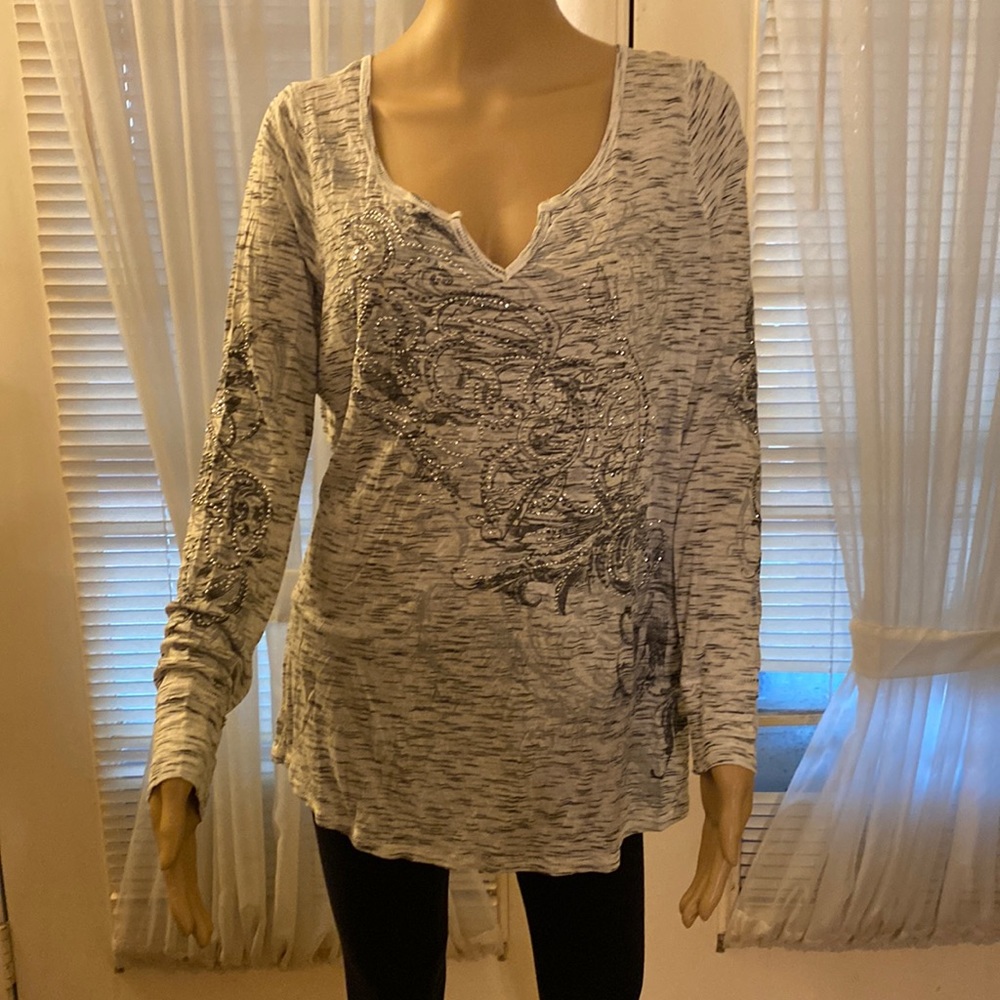 Womens long sleeve T shirt